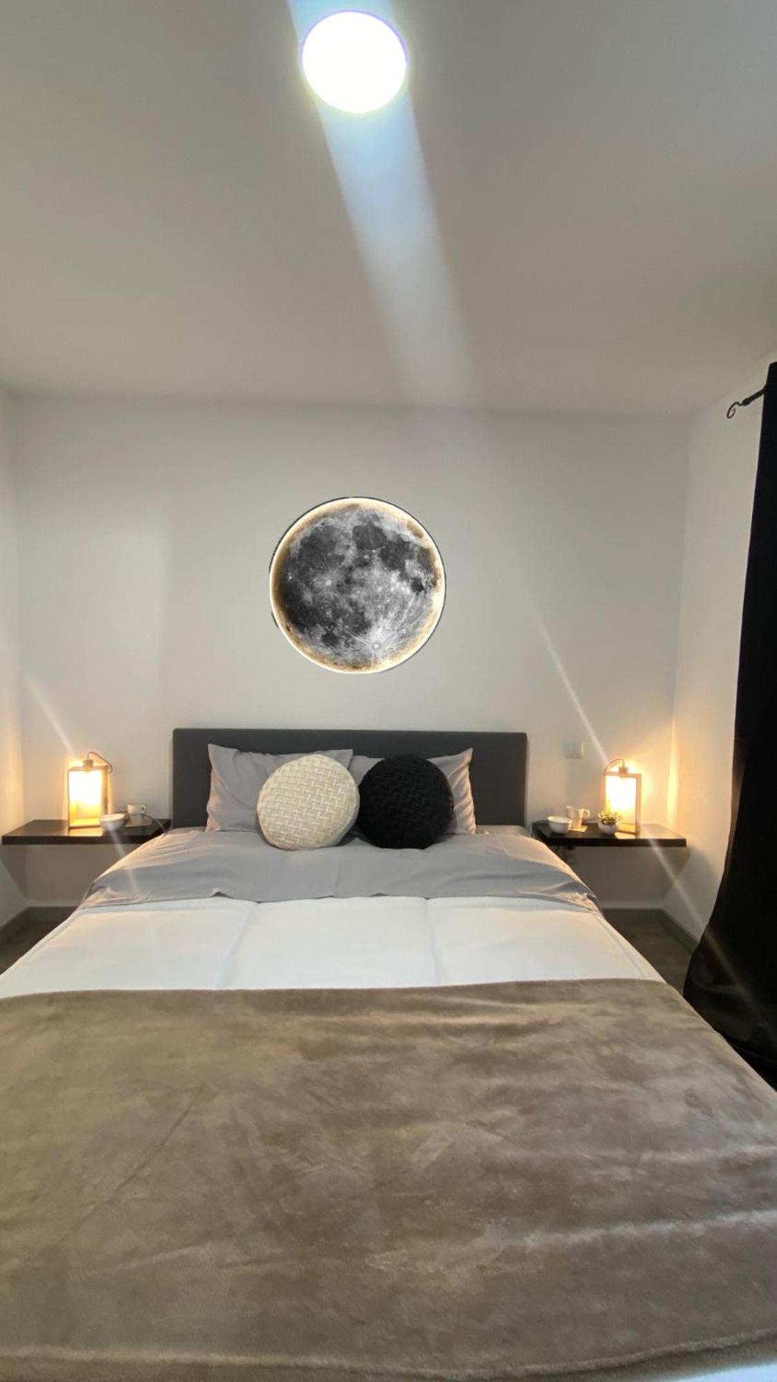 Villa Moon - 5 To 15m From 5 Attractions - Sea View Terrace, Patio, Solarium, Astronaut, Make Up Station, Coffee Bar - *