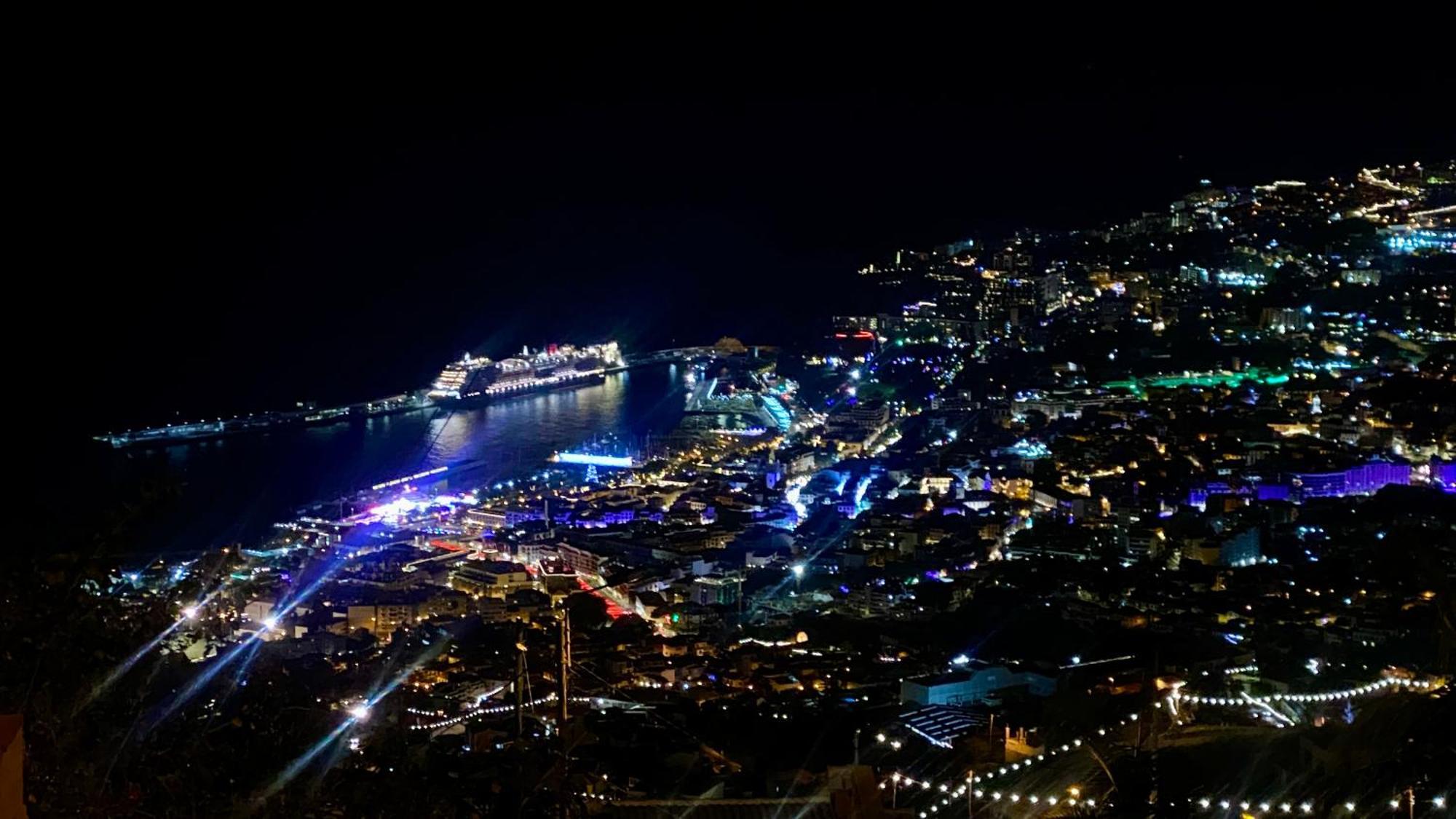 Villa Moon - 5 To 15m From 5 Attractions - Sea View Terrace, Patio, Solarium, Astronaut, Make Up Station, Coffee Bar - Funchal (Madeira)